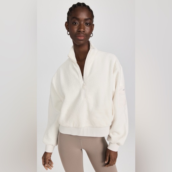 Alo Micro Sherpa Solstice Pullover - Picture 5 of 11